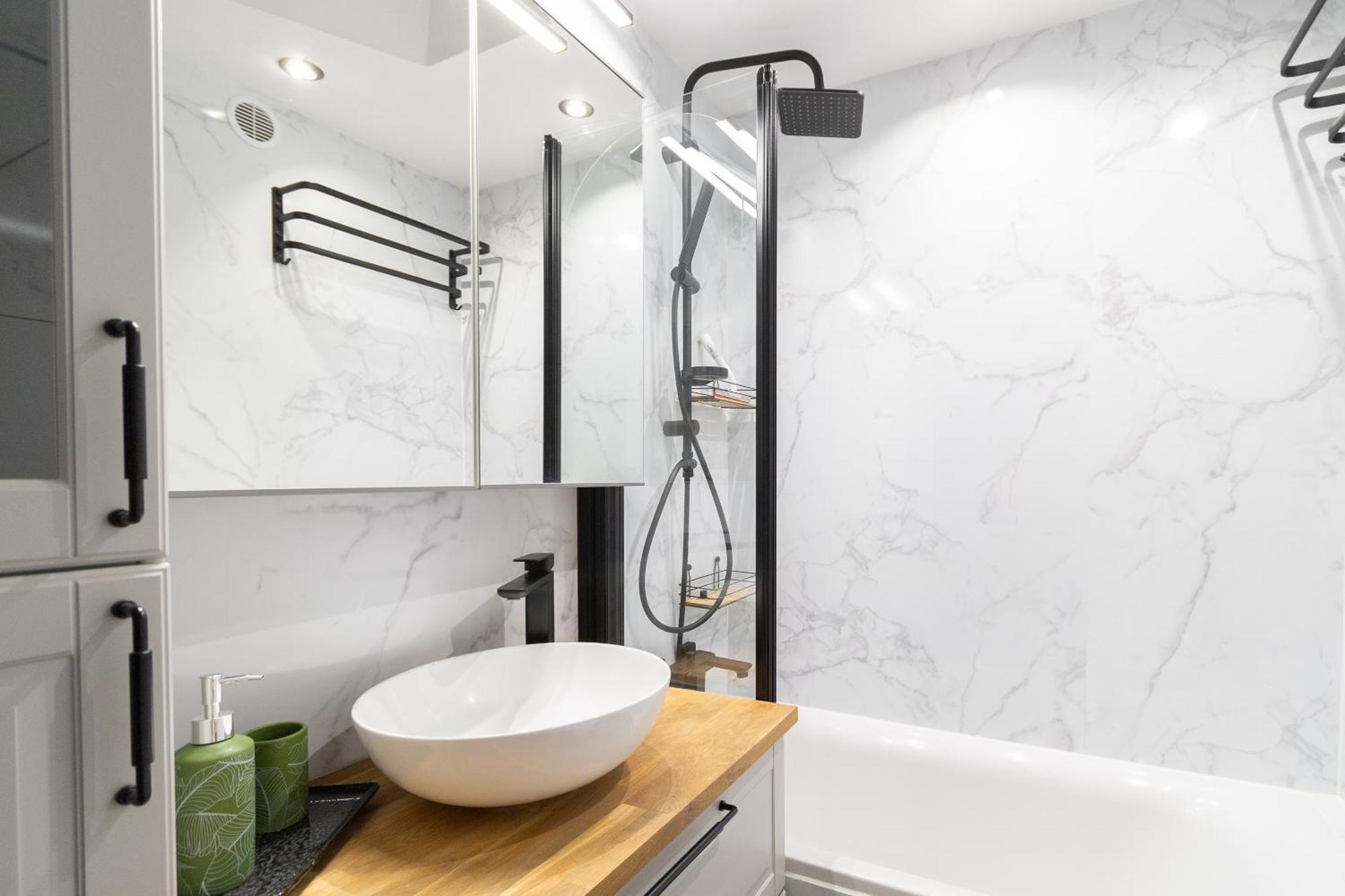 Glow Apartments, Ergo Arena Leilighet